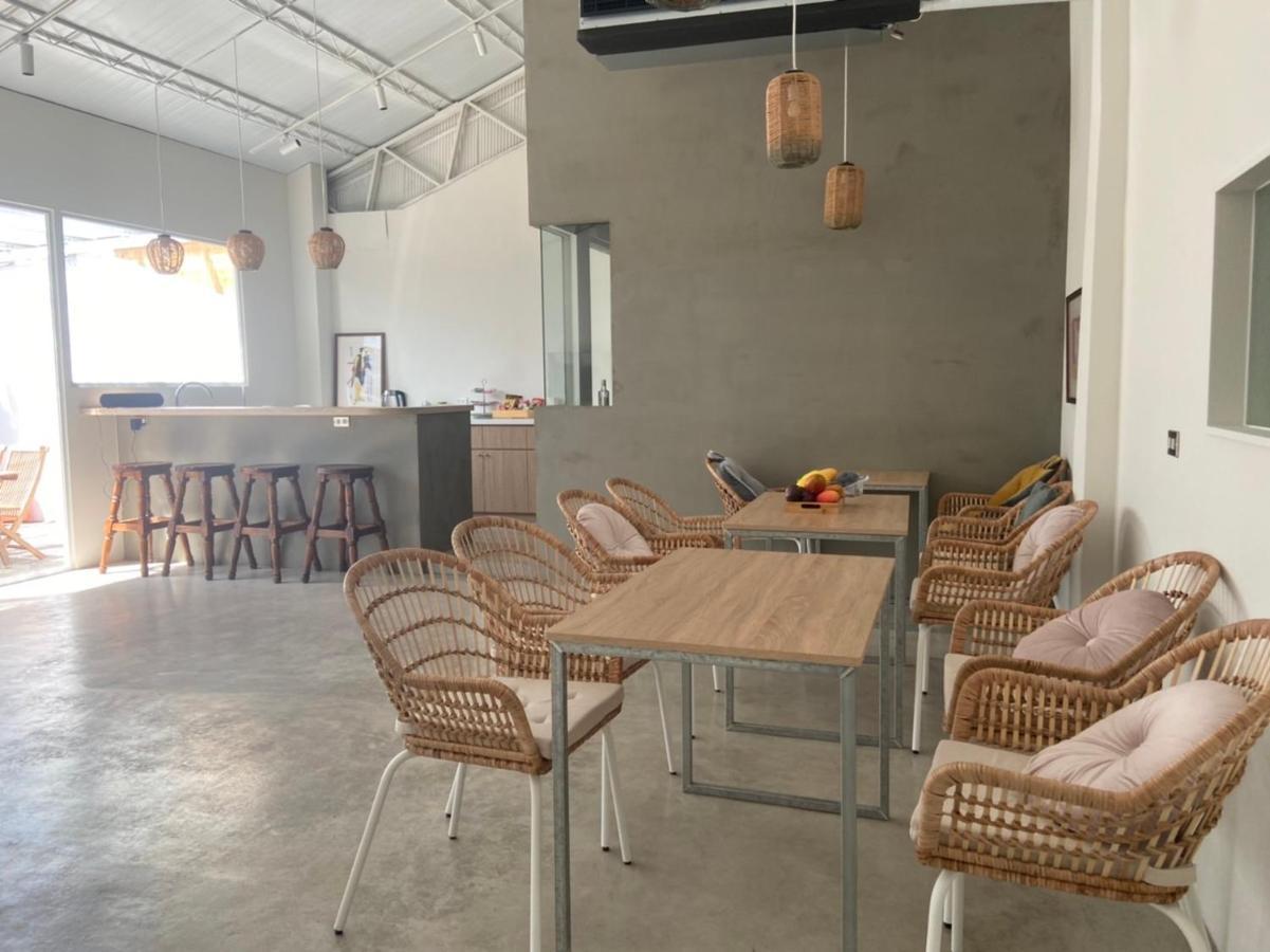 Sailing Inn Donggang Extérieur photo